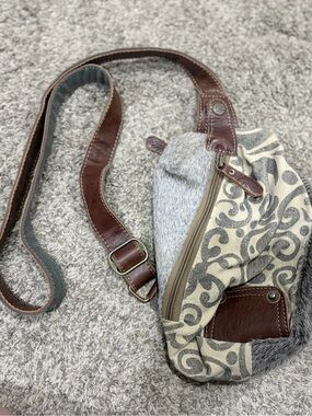 Myra purse
